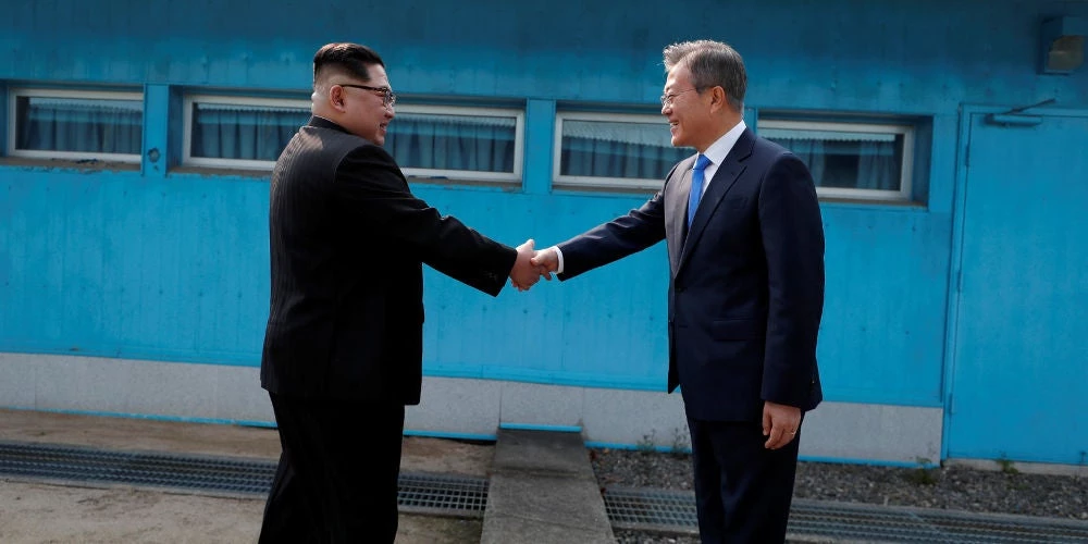 EKTAKTO: Συμφωνία για πλήρης αποπυρηνικοποίηση από τους ηγέτες της Βόρειας και Νότιας Κορέας